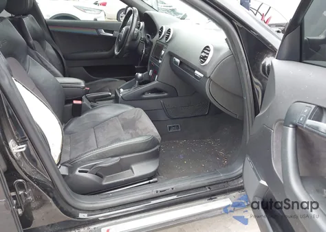 2011 Audi A3 2.0T Premium z USA, uszkodzony, nr VIN WAUMFAFM0BA080975